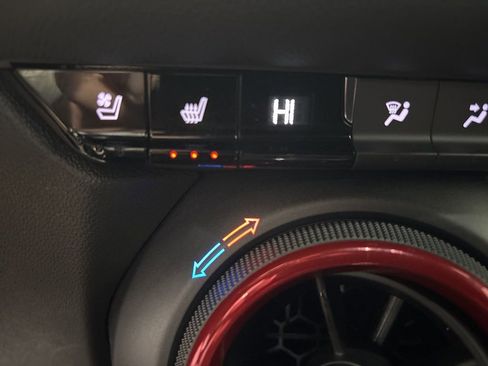 Certified 2023 Chevrolet Blazer RS w/ Driver Confidence II Package image 41