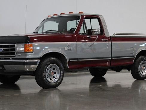 Used 1990 Ford F150 2WD Regular Cab image 28