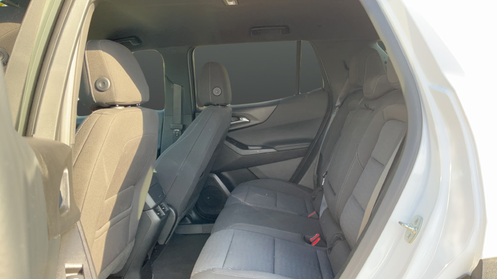Used 2026 Chevrolet Equinox LT AWD/4WD image 19