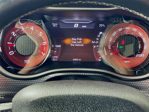 Used 2015 Dodge Challenger SRT Hellcat RWD image 15