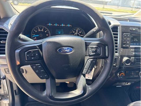 Used 2016 Ford F150 XLT AWD/4WD image 14