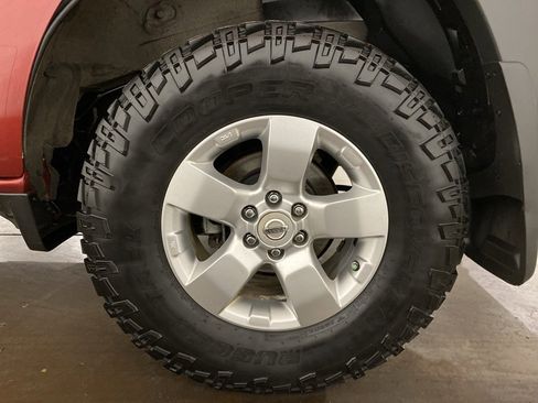 Used 2013 Nissan Xterra S image 20