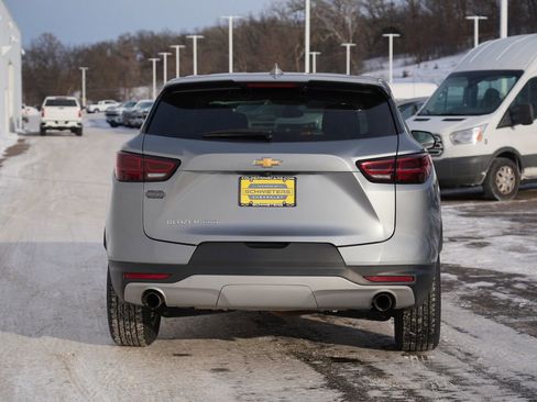 Used 2025 Chevrolet Blazer LT image 4