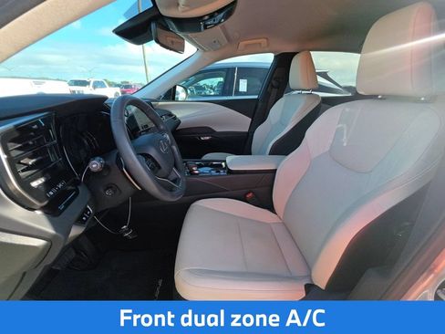 Used 2024 Lexus RX 350 FWD w/ Technology Package image 9