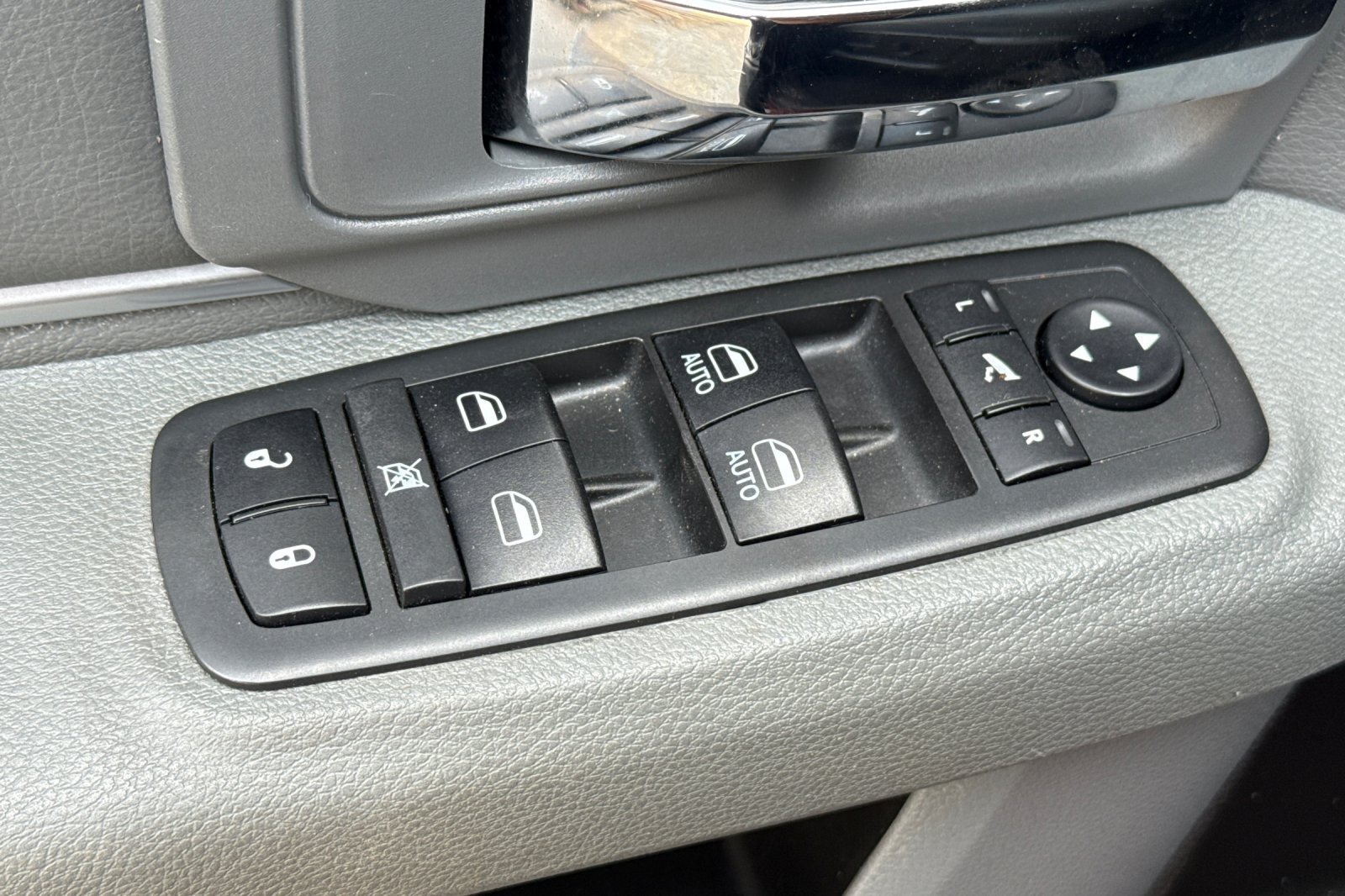 Used 2018 RAM 2500 Big Horn AWD/4WD image 11