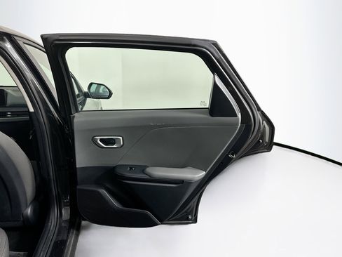 Used 2025 Kia K4 LXS image 30