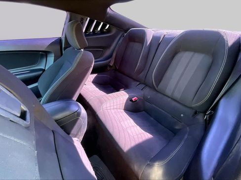 Used 2018 Ford Mustang GT RWD image 17