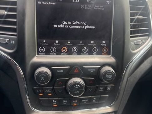 Used 2018 Jeep Grand Cherokee Altitude image 9