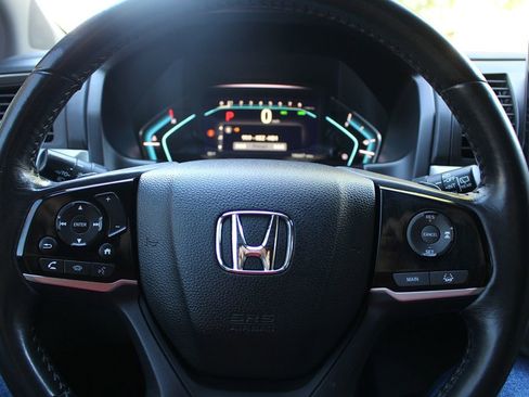 Used 2018 Honda Odyssey Touring image 23