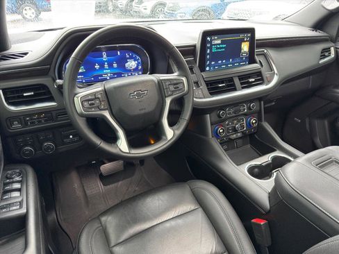 Used 2024 Chevrolet Tahoe Z71 w/ Luxury Package image 7