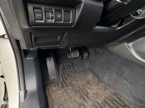 Certified 2024 Subaru Outback Limited AWD/4WD image 16