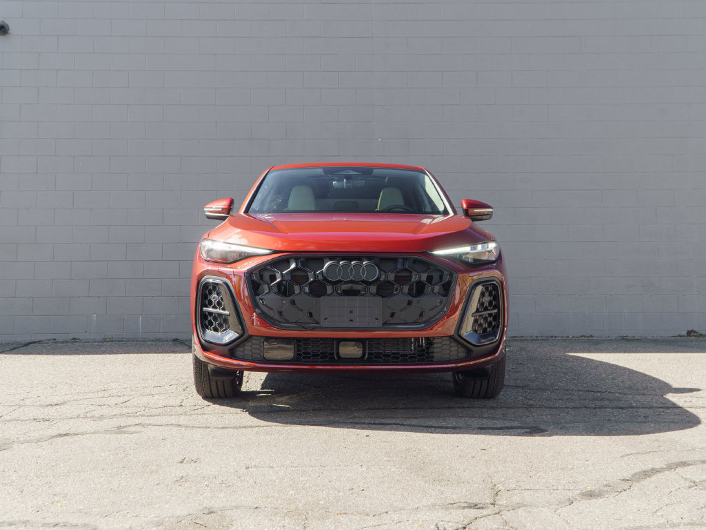 New 2026 Audi Q5 Premium Plus AWD/4WD image 2