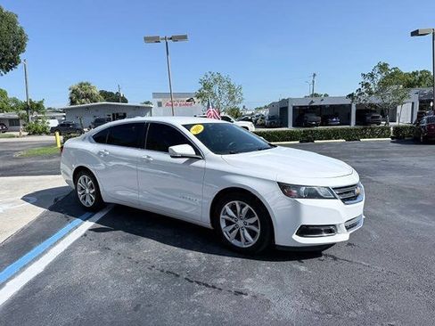 Used 2015 Chevrolet Impala LT w/ Convenience Package FWD image 2