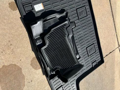 Used 2020 Toyota 4Runner Limited image 24