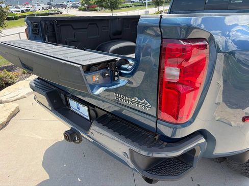 Used 2024 Chevrolet Silverado 3500 High Country w/ High Country Premium Package AWD/4WD image 15