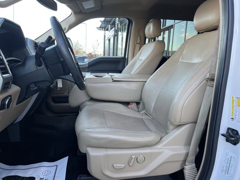 Used 2019 Ford F350 Lariat image 13