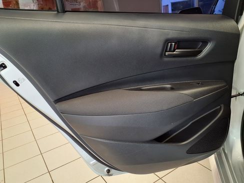 Used 2025 Toyota Corolla LE FWD image 16