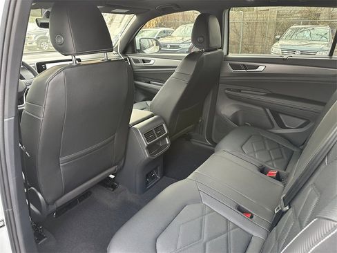 New 2026 Volkswagen Atlas Cross Sport SE image 22