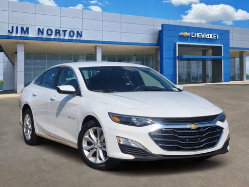 Used 2024 Chevrolet Malibu LT FWD image 1