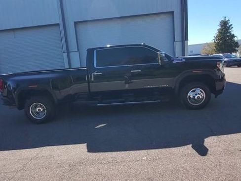 Used 2020 GMC Sierra 3500 Denali w/ Denali Ultimate Package image 9
