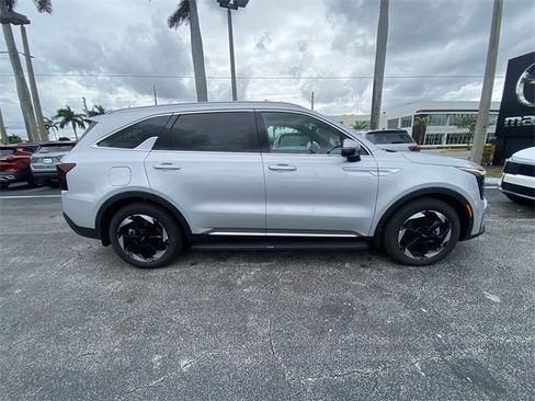 New 2025 Kia Sorento SX Prestige image 2