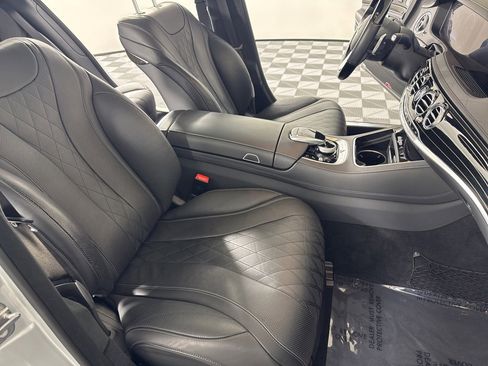 Used 2020 Mercedes-Benz S 560 4MATIC Sedan image 18