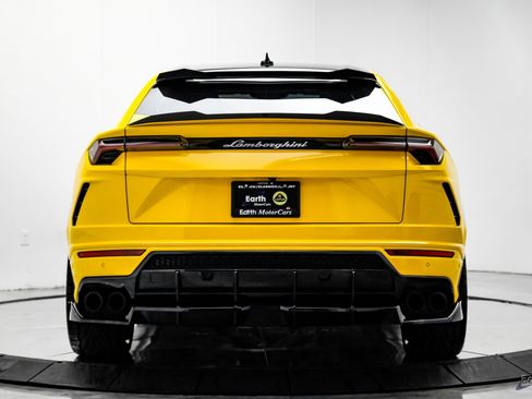 Used 2021 Lamborghini Urus image 13