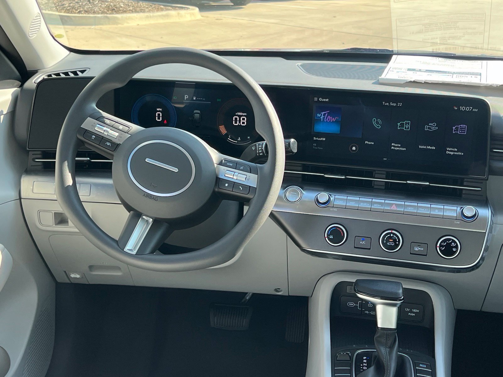 New 2027 Hyundai Kona SE FWD image 18