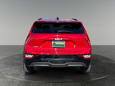 Used 2023 Kia Niro Wave w/ Wave Preserve Package FWD image 8