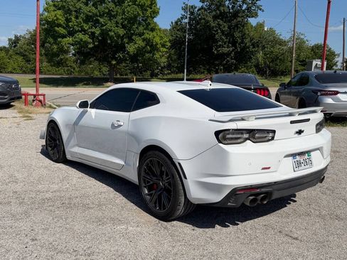 Used 2021 Chevrolet Camaro SS RWD image 5
