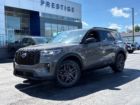 New 2026 Ford Explorer ST-Line w/ ST-Line Street Pack AWD/4WD image 20