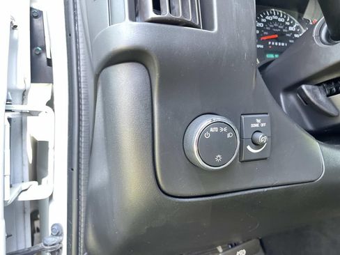Used 2020 Chevrolet Express 3500 LT w/ LT Preferred Equipment Group RWD image 30