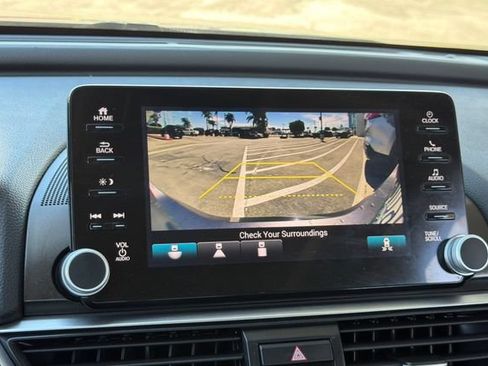 Certified 2018 Honda Accord EX image 23