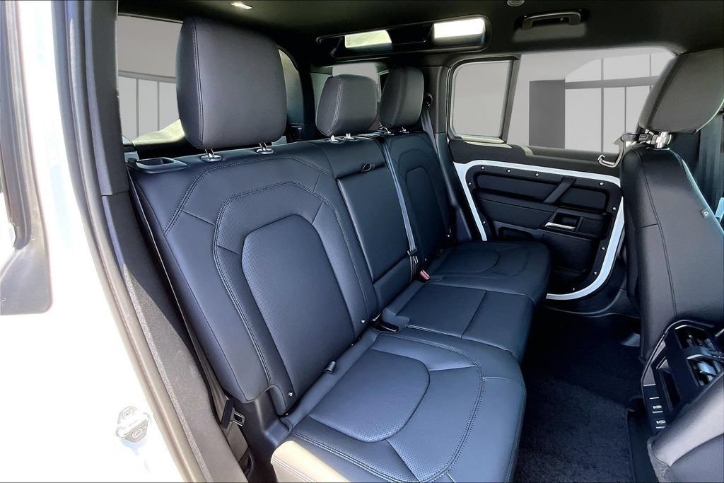 New 2026 Land Rover Defender 110 S AWD/4WD image 10