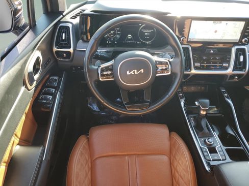 Used 2022 Kia Sorento SX Prestige w/ Rust Color Package image 13