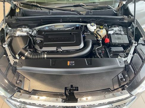 Used 2023 Buick Envision Avenir image 25