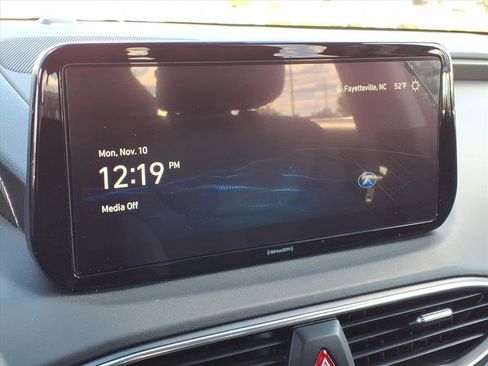 Used 2023 Hyundai Santa Fe SEL image 9