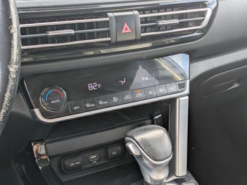 Used 2021 Kia Seltos SX image 26