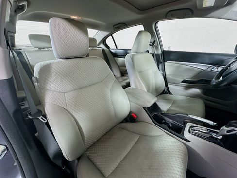 Used 2015 Honda Civic EX image 28