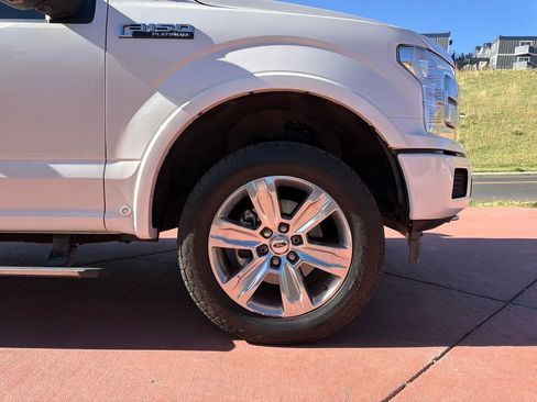 Certified 2018 Ford F150 Platinum w/ Technology Package AWD/4WD image 38