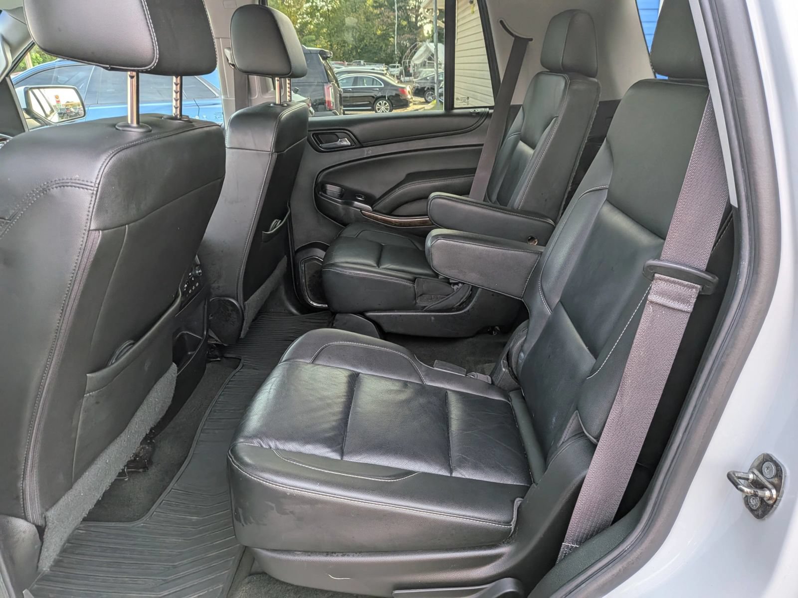 Used 2017 Chevrolet Tahoe LT w/ LT Signature Package AWD/4WD image 34