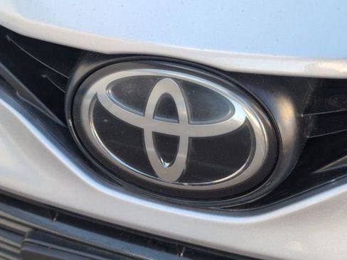 Used 2022 Toyota Camry LE FWD image 28