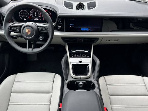 New 2026 Porsche Cayenne Coupe AWD/4WD image 6