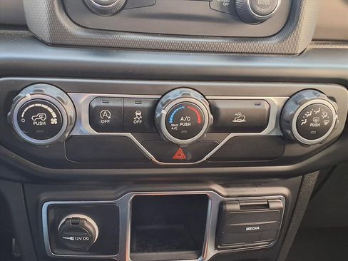 Used 2021 Jeep Wrangler Unlimited Sport image 24