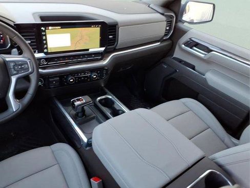 New 2026 Chevrolet Silverado 1500 LTZ w/ LTZ Premium Package image 12