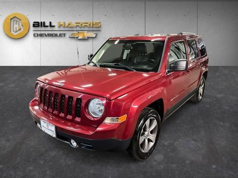 Used 2017 Jeep Patriot High Altitude image 2