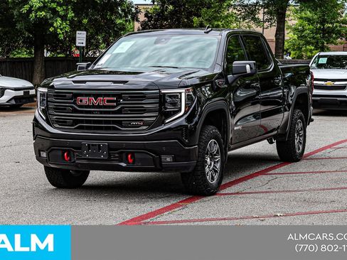 Used 2025 GMC Sierra 1500 AT4 AWD/4WD image 4