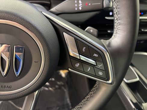 Used 2025 Buick Enclave Preferred image 23