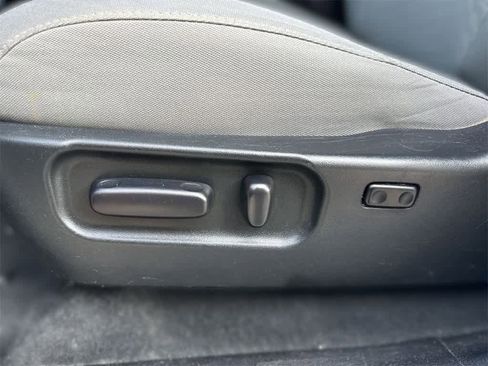 Used 2022 Toyota Tacoma SR5 w/ Technology Package image 24