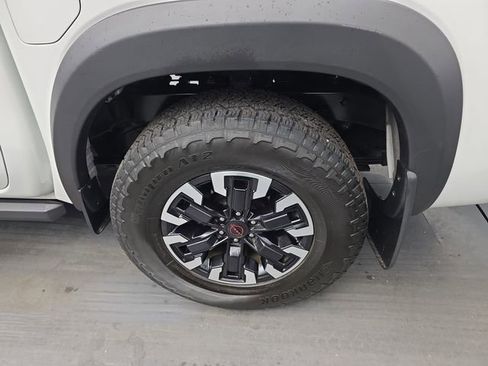 Used 2023 Nissan Frontier Pro-X w/ Pro Convenience Package image 16